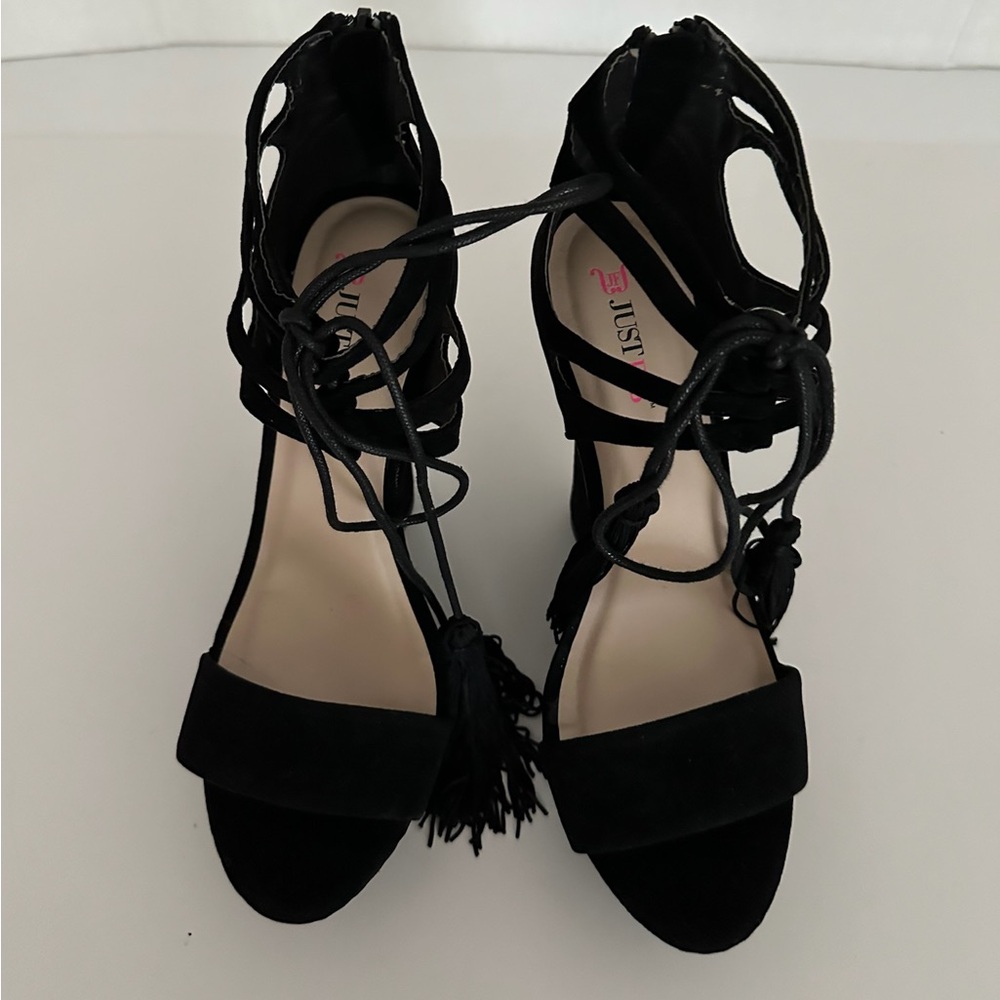JustFab “Shanghai” Black Cutout Tassel Wedge Sandals Y2K Size 8.5 - Picture 9 of 10